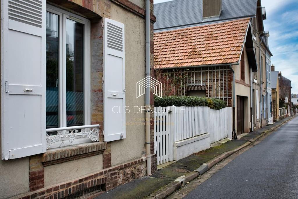 Le Villervillais Cls Deauville Villerville Eksteriør billede